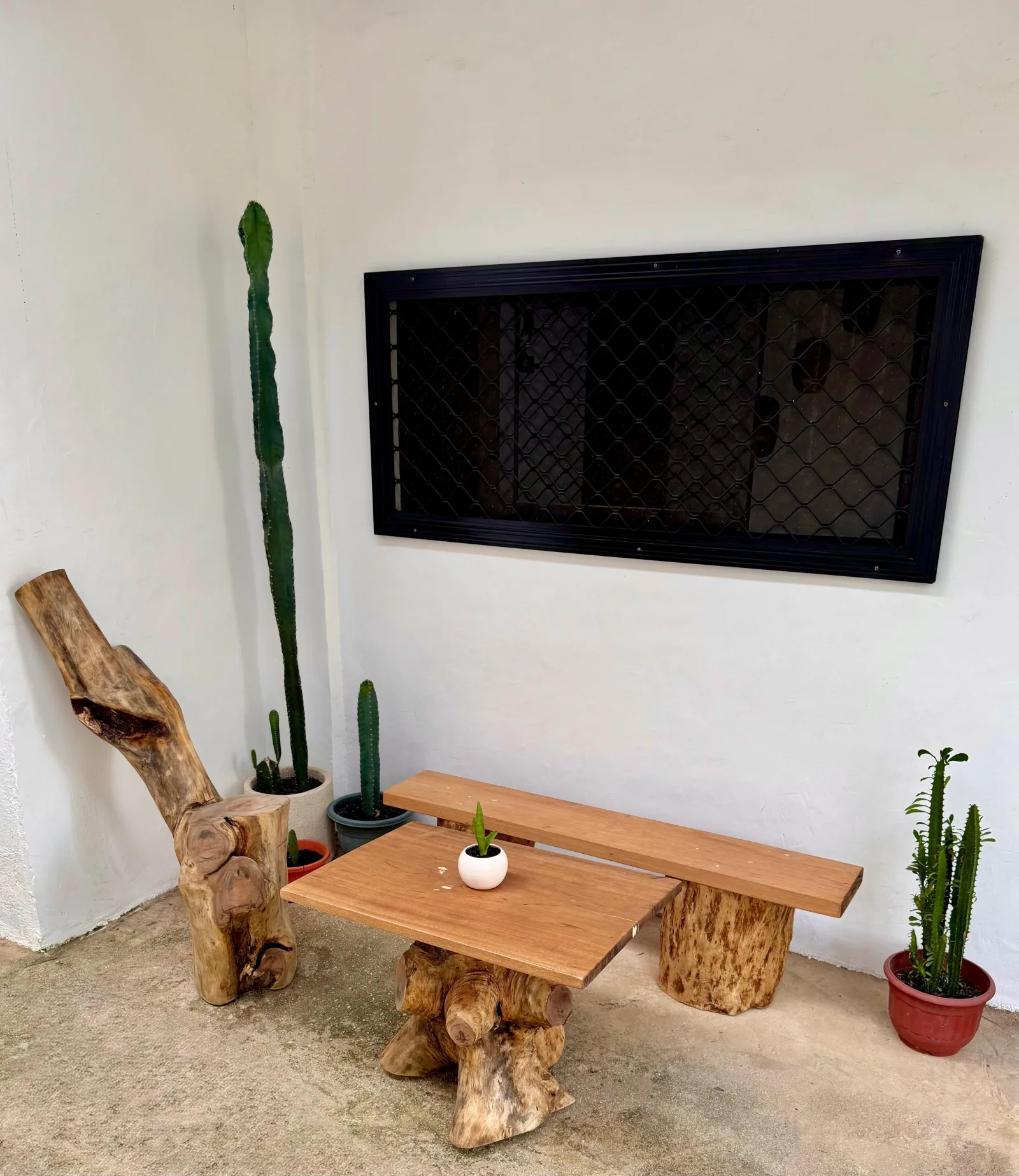 Outdoor corridor
